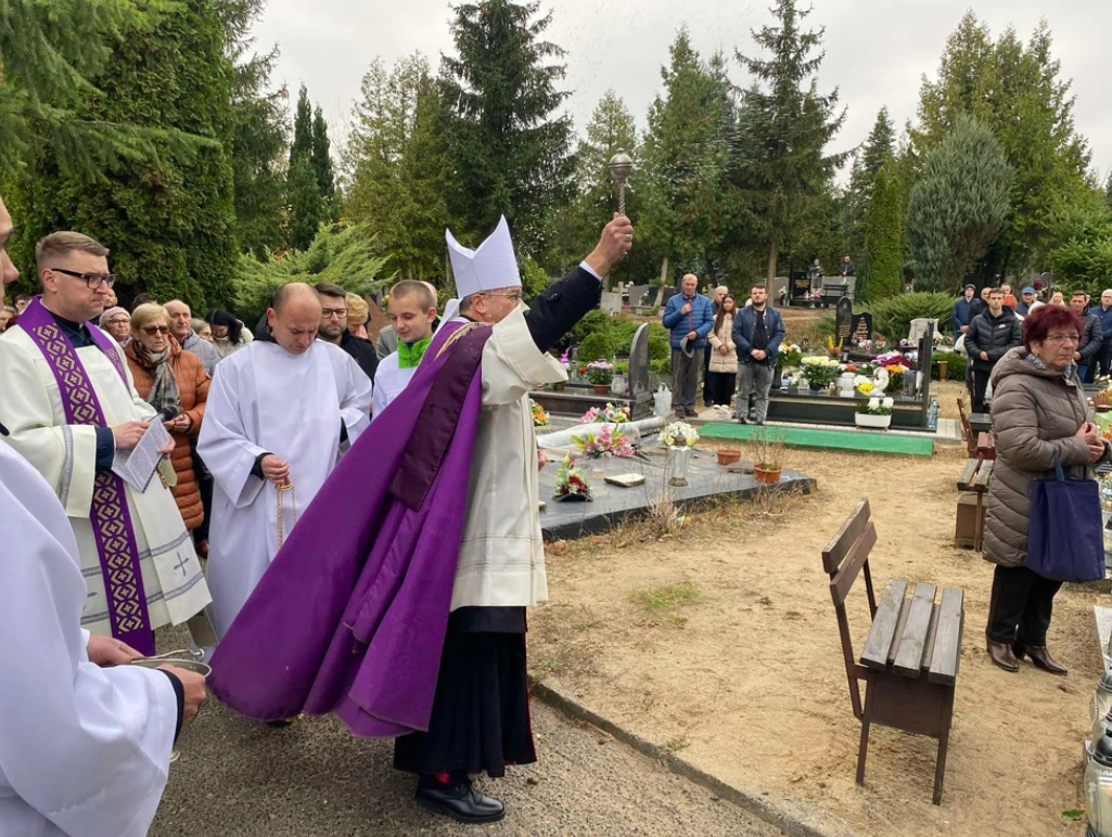 Uroczystość Wszystkich Świętych i Dzień Zaduszny