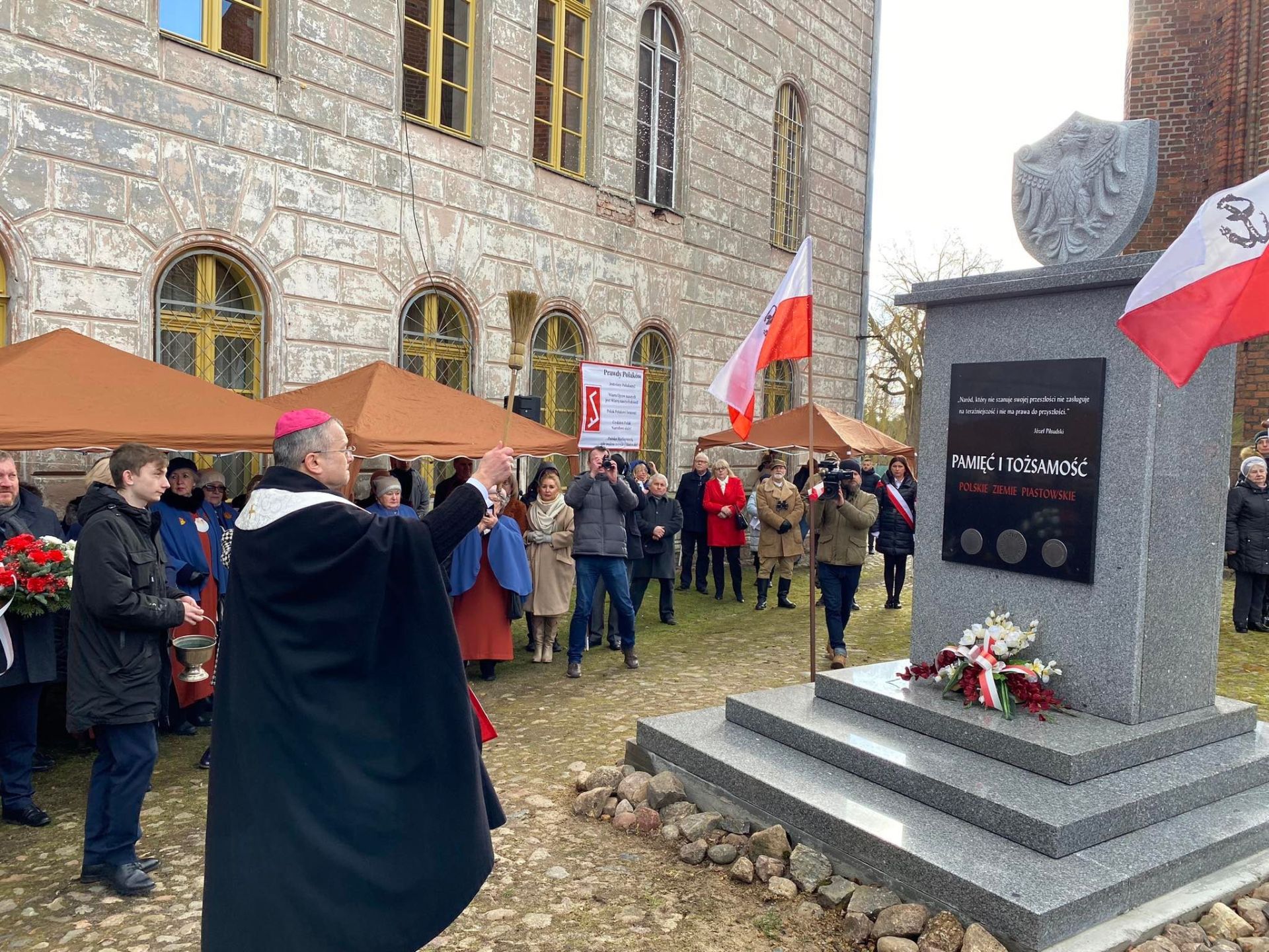 Modlitwa za Ojczyznę i poświęcenie pomnika