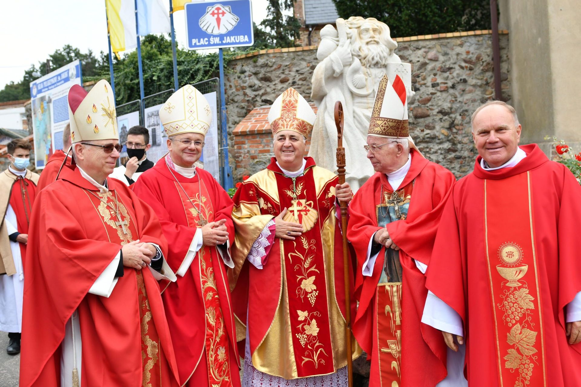 Wizyta nuncjusza apostolskiego w sanktuarium w Jakubowie