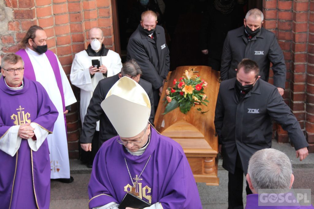 Ostatnie pożegnanie śp. ks. Ireneusza Łuczaka