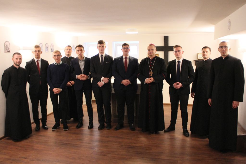 Bp Lityński spotkał się z kandydatami do seminarium