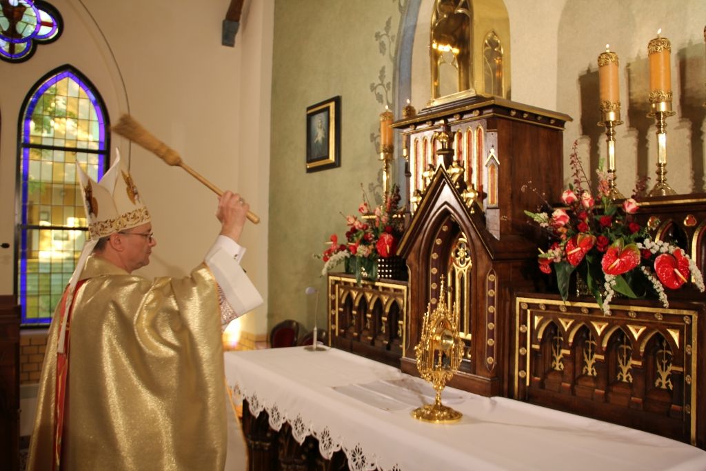 Poświęcenie w Dąbroszynie oraz Kostrzynie n. Odrą