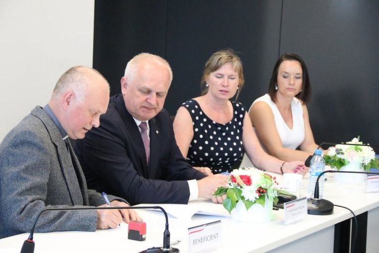 Wsparcie dla lubuskich zabytków