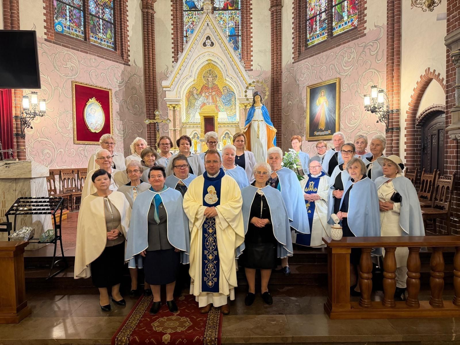 Do Drezdenka dotarła figura Matki Bożej Gietrzwałdzkiej